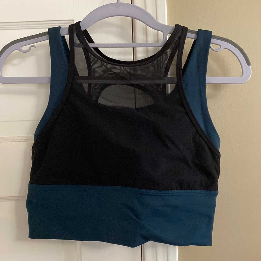 Lululemon Sports Bra. Never worn